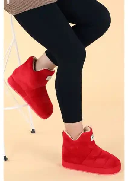 Kadın ve unisex ev botları ve panduf modellerinin detaylı karşılaştırması