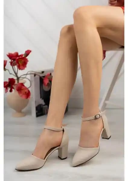 Kadınlar İçin Topuklu Ayakkabı Karşılaştırması: Şıklık ve Konfor Analizi