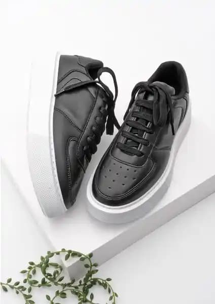 Marjin Kadın Sneaker Modelleri Azin Siyah ve Nevila Beyaz Karşılaştırması