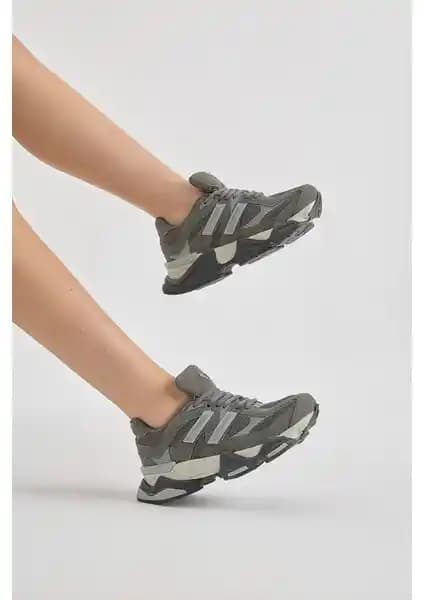 Tonny Black Unisex Spor Ayakkabıları Karşılaştırması: Füme Gri ve Siyah Modelleri