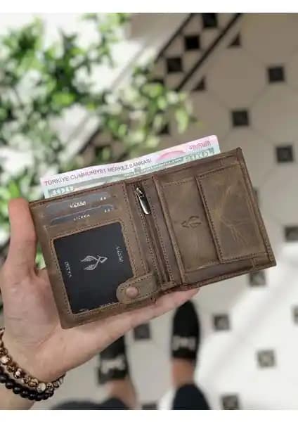 Visso deri cüzdanlar karşılaştırması: 111 ve 653 modelleri detaylı özellikleri ve kullanıcı yorumlarıyla