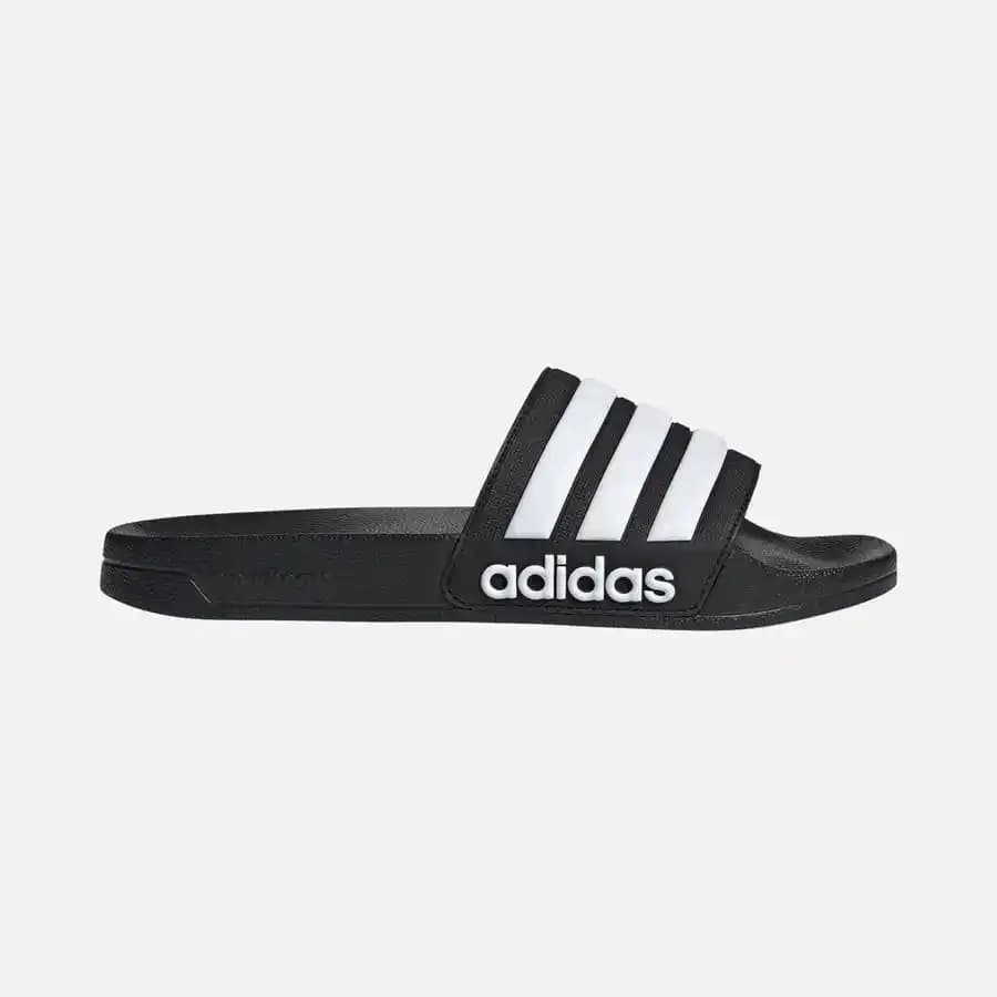 Adilette Terlik Nedir ve Neden Yaz Aylarının Favorisi Oluyor