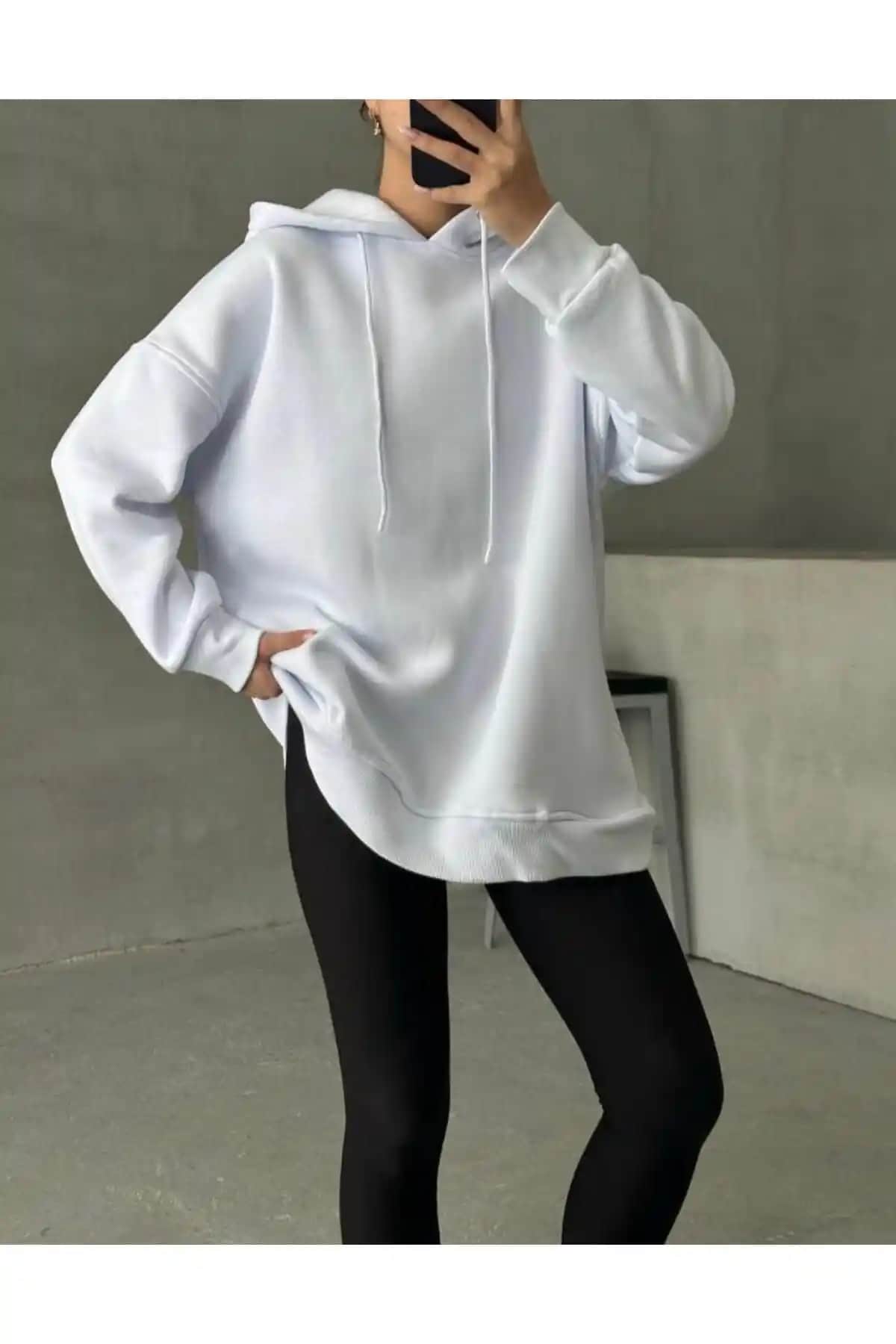 Beyaz Sivit: Çanta ve Ayakkabıda Temiz ve Şık Bir Seçenek Olarak Kullanımı ve Trendleri