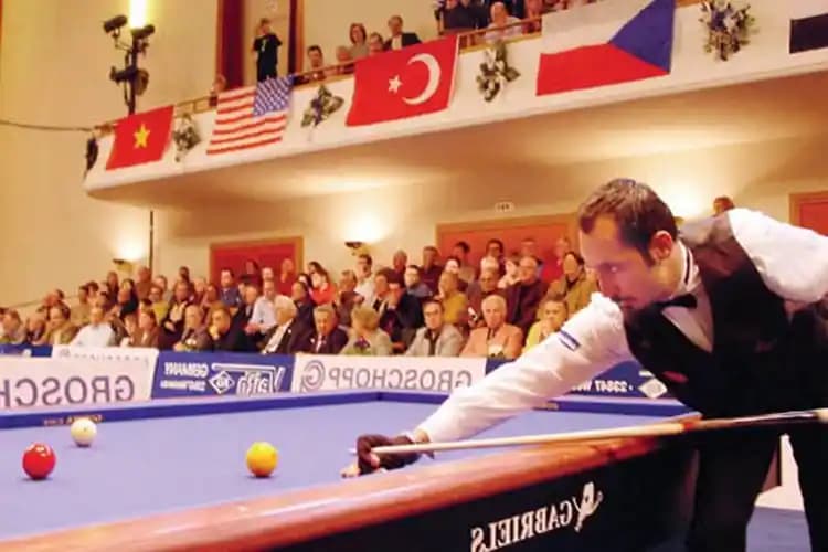 Bilardo Son Topu Beyaz Topun Deliğe Girmesi Kuralları ve Oyun Dinamikleri