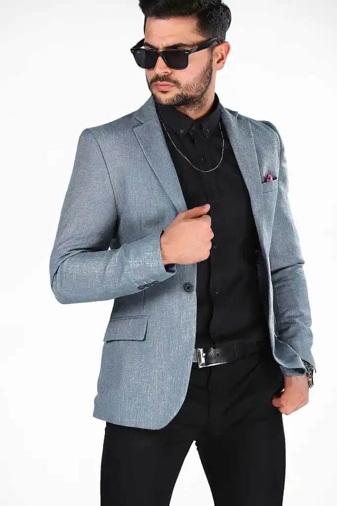 Düğünlerde Erkekler İçin Kıyafet Seçenekleri ve Stil İpuçları Rehberi