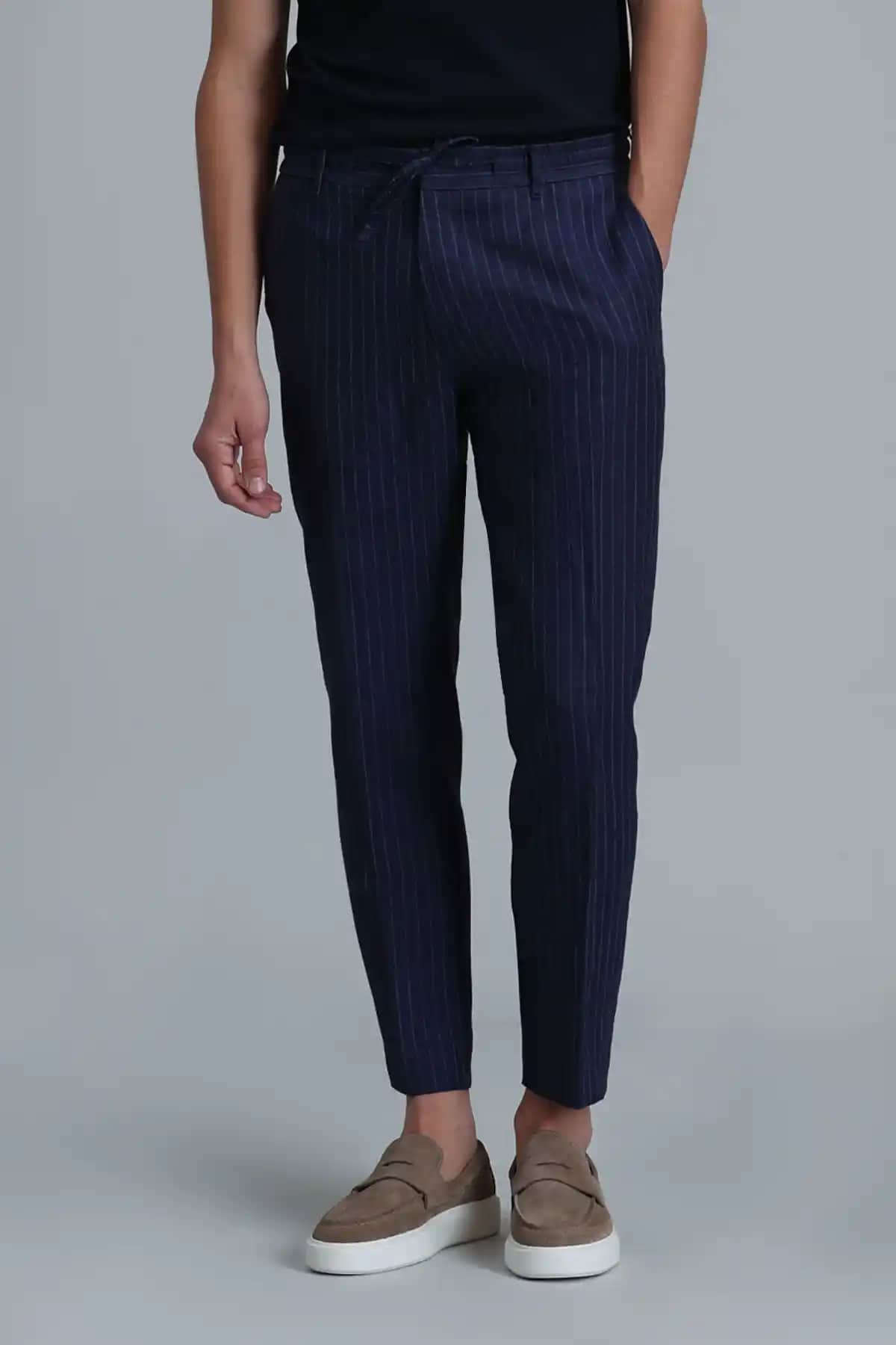 Erkek Chino Pantolonları: Güncel Trendler ve Stil İpuçlarıyla Şıklık ve Konfor