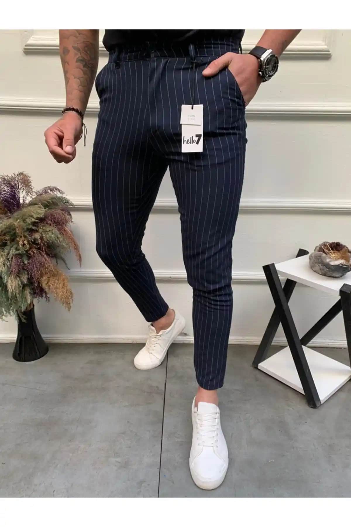 Erkek Çizgili Kumaş Pantolonlar: Stil ve Konforu Bir Arada Sunan Modern Seçenekler