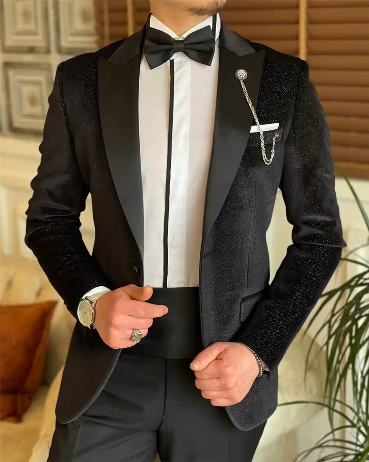 Erkek Damatlık ve Smokin Seçiminde Dikkat Edilmesi Gerekenler ve Güncel Trendler