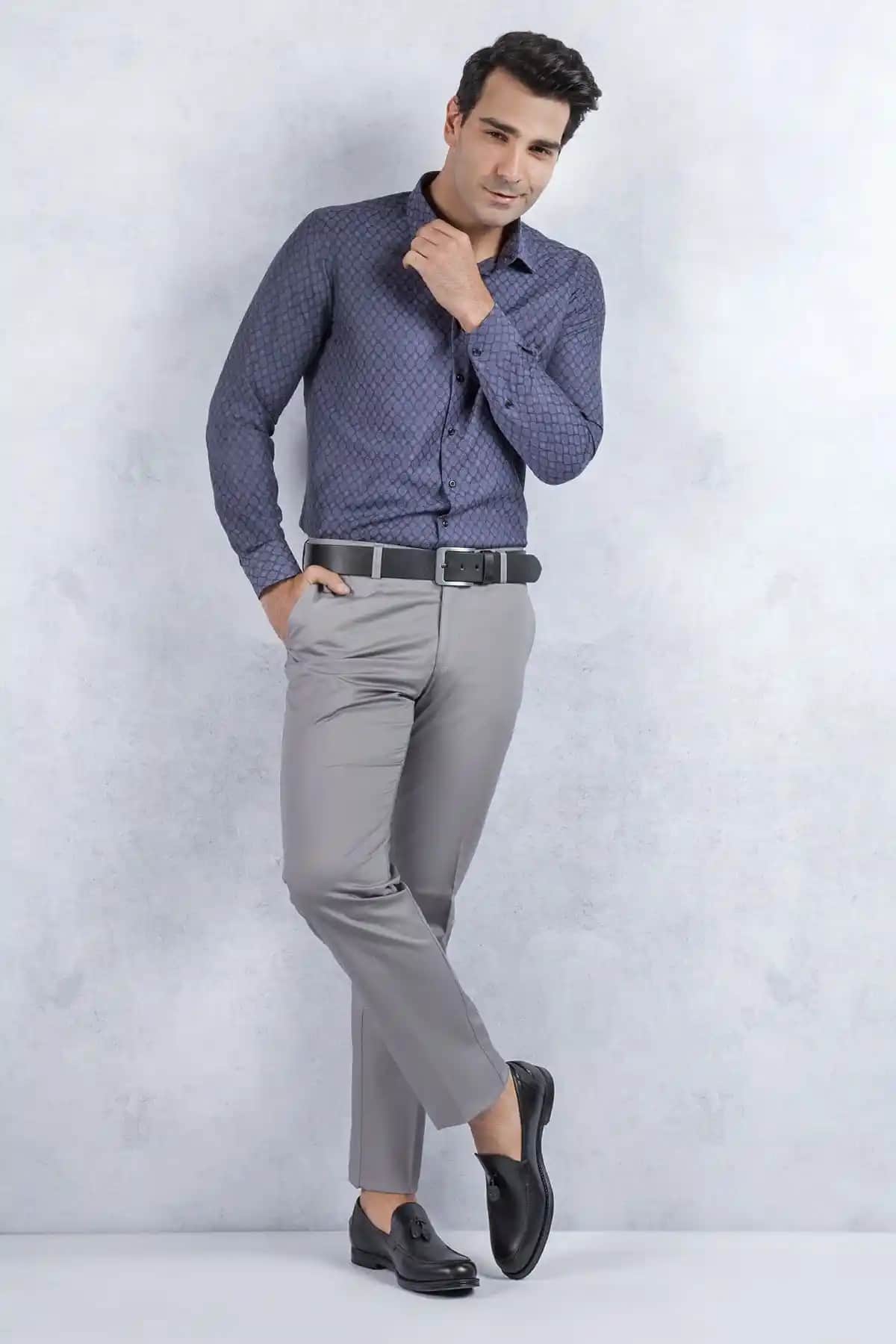 Erkek Gömlek ve Pantolon Kombinasyonları: Stil ve Uyum İçin Temel Prensipler