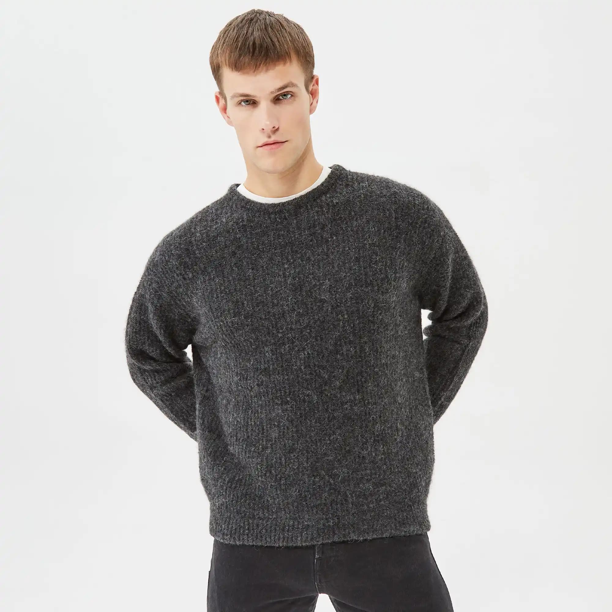 Erkek Kazak ve Sweatshirt Modelleri, Kombin İpuçları ve Fiyat Seçenekleri