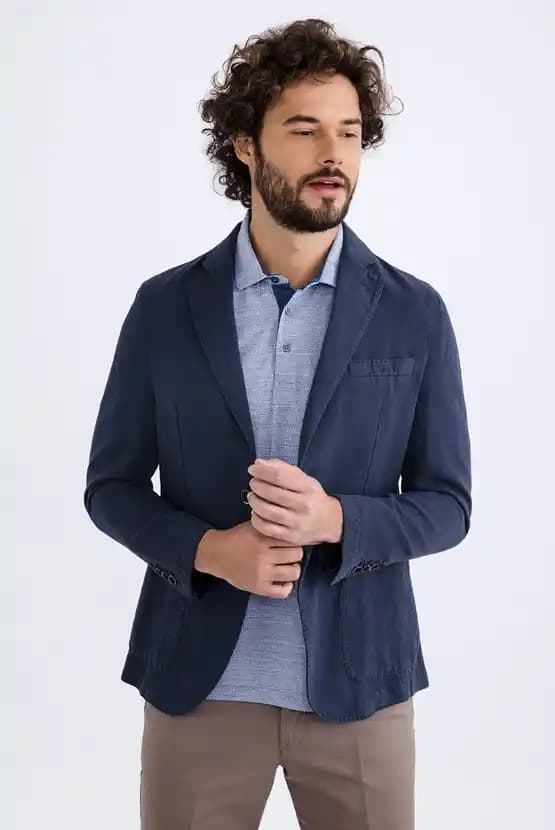 Erkekler İçin Keten Spor Ceketler: Yaz Aylarında Şıklık ve Rahatlık İçin Doğru Seçenekler