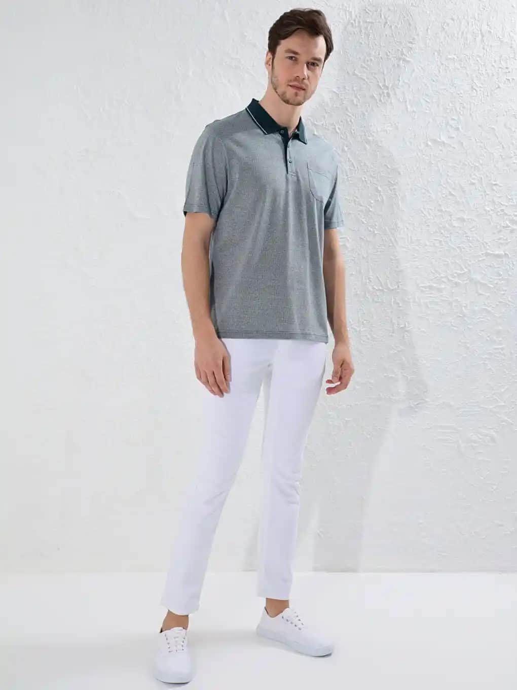 Erkekler İçin Merserize Tişörtler: Şıklık ve Konforun Bir Arada Sunulduğu Modern Giyim Seçenekleri