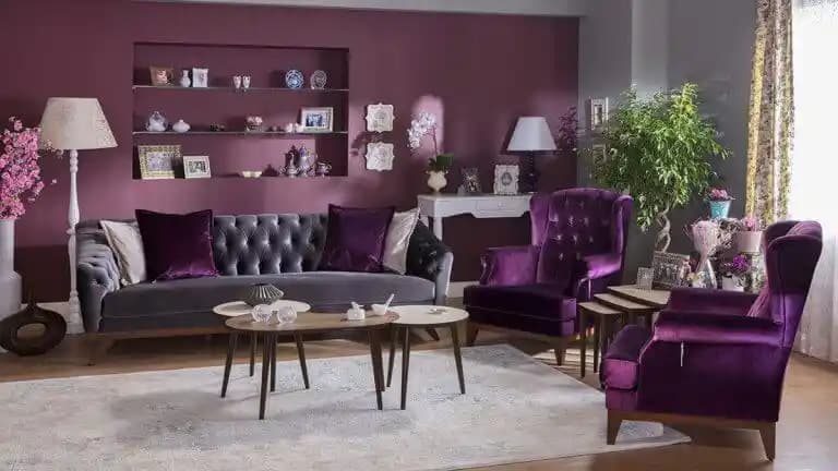 Mor Renk Uyumu: Çanta ve Ayakkabıda Şıklık İçin En İyi Renk Kombinleri ve İpuçları