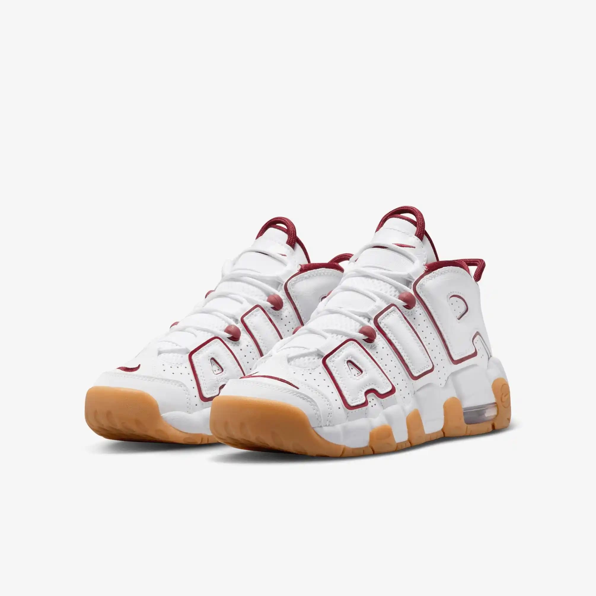 Nike Air Uptempo Kadın Ayakkabıları: Şıklık ve Konforun Bir Arada Sunulduğu Modeller