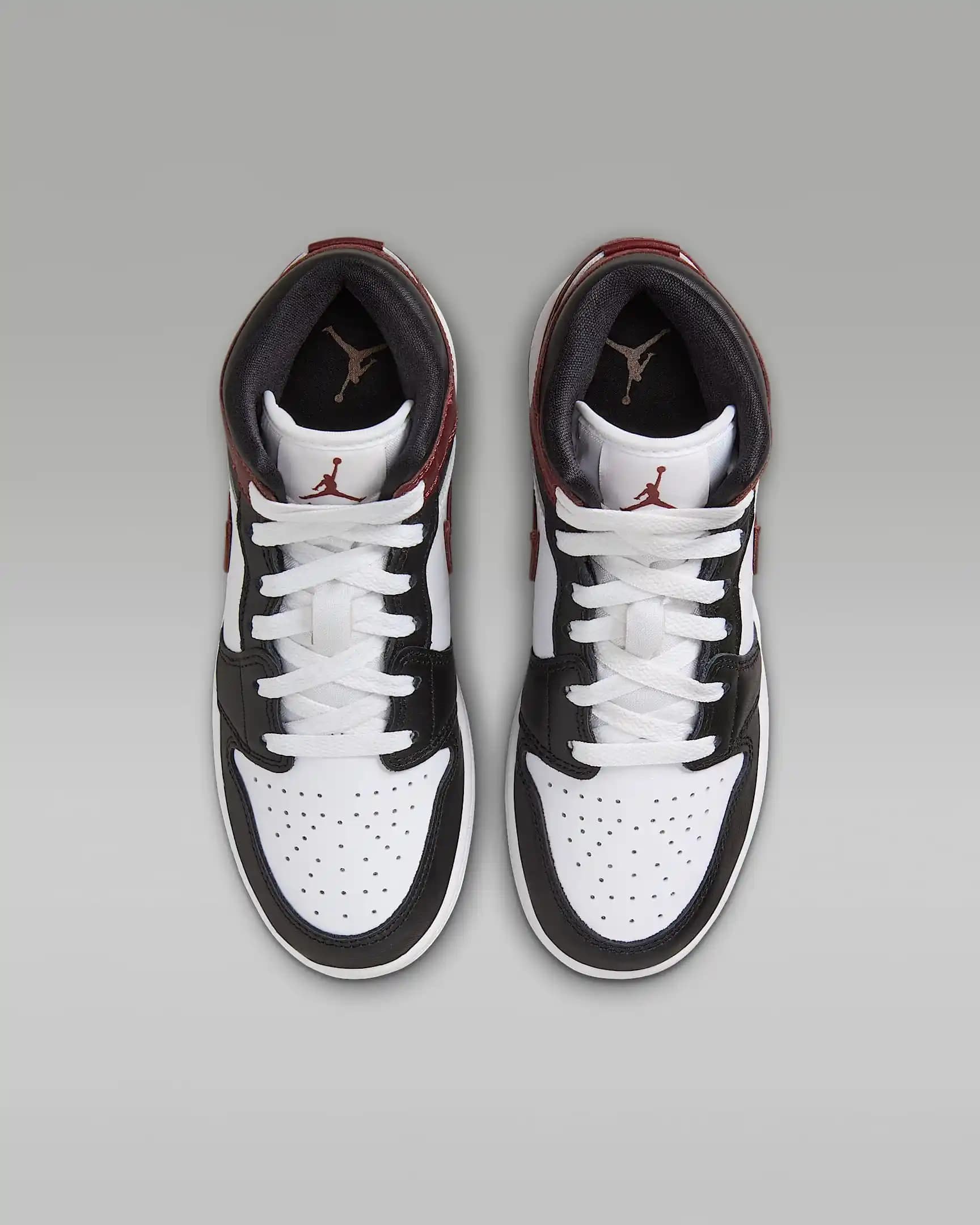 Nike Jordan Çocuk Ayakkabıları: Şıklık ve Konforu Bir Arada Sunan Modeller