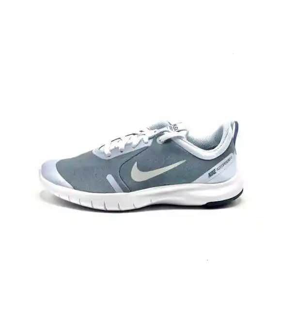 Nike'nin Yeni Sezon Spor Ayakkabıları: Teknoloji ve Şıklığın Mükemmel Buluşması