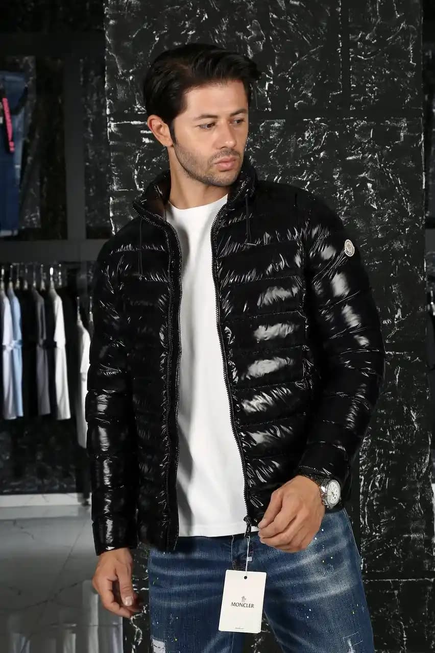 Parlak Siyah Erkek Montları: Modern ve Şık Tasarımlarla Günlük ve Özel Kullanım