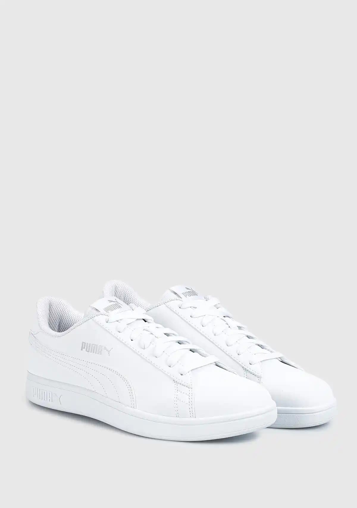Puma Beyaz Spor Ayakkabılar: Şıklık ve Konforun Birlikte Sunulduğu Modeller