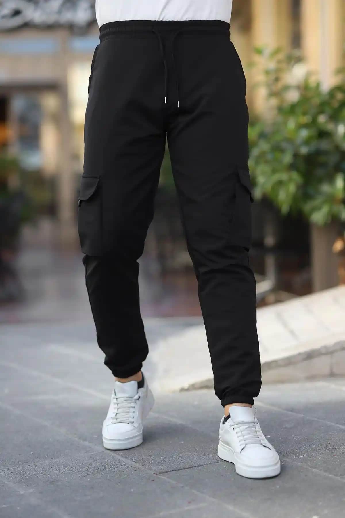 Spor Kumaş Pantolonlar ile Günlük Şıklık ve Konforun En Güncel Trendleri