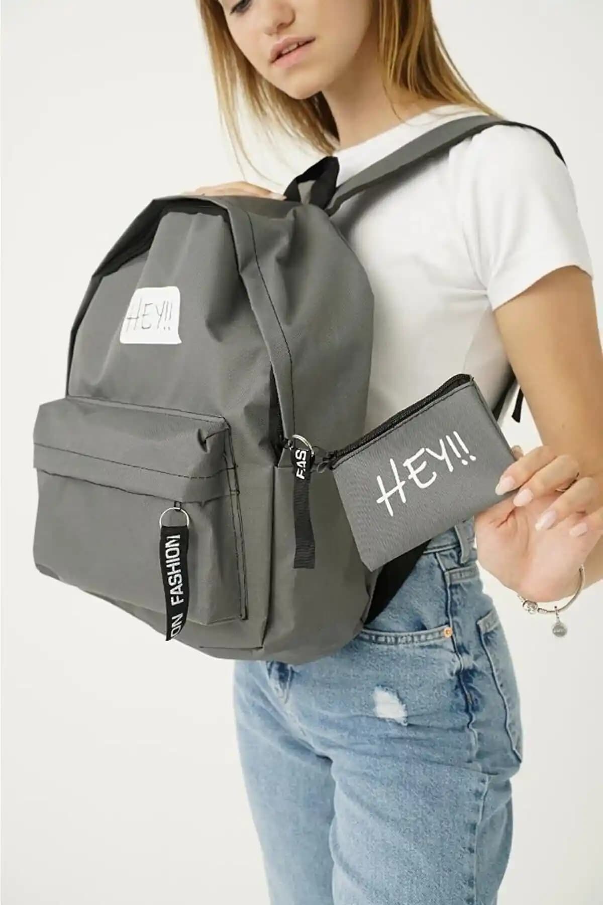 Arwenbagstore Sezonun Trend Unisex Spor Sırt Çantası: Şık ve Fonksiyonel Günlük Aksesuar