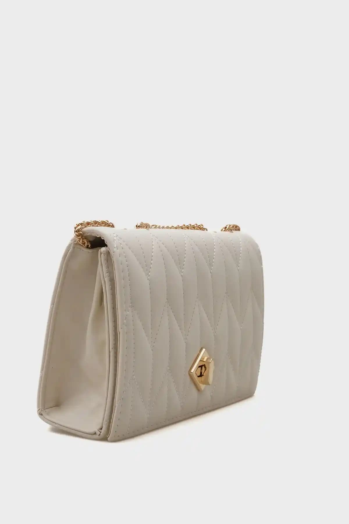 Capone Outfitters Leeds Kadın Çantası: Şık ve Kullanışlı Günlük Aksesuar