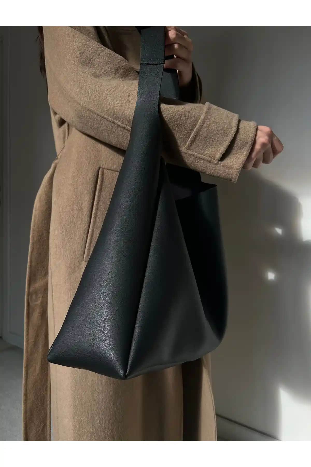 Coaksco Kadın Siyah Shopper Çanta Modern ve Kullanışlı Tasarımıyla Günlük Şıklık