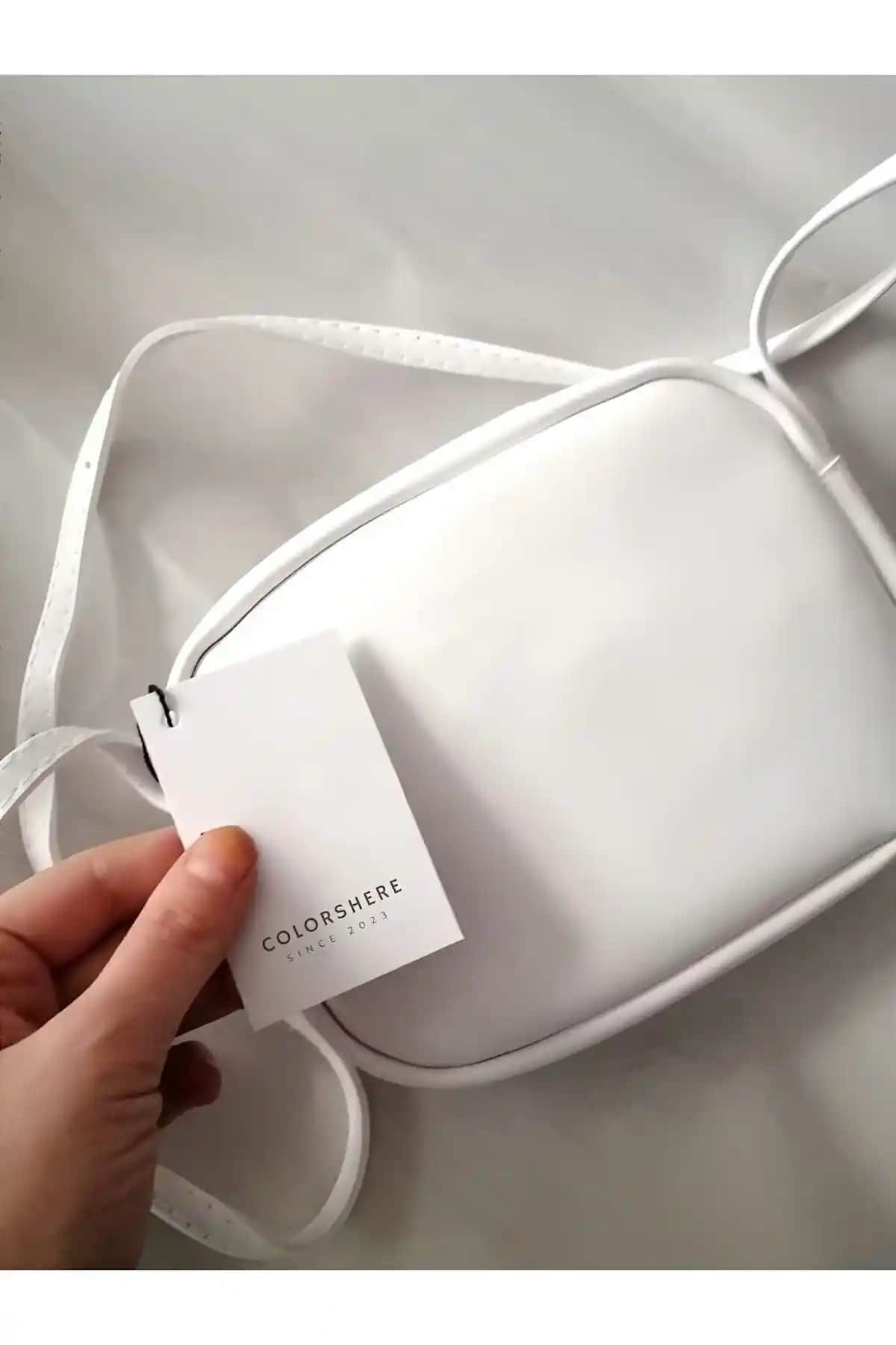 COLORSHERE ve Shaka Beyaz Omuz Çantası Karşılaştırması Günlük Kullanım İçin En İyi Seçenekler