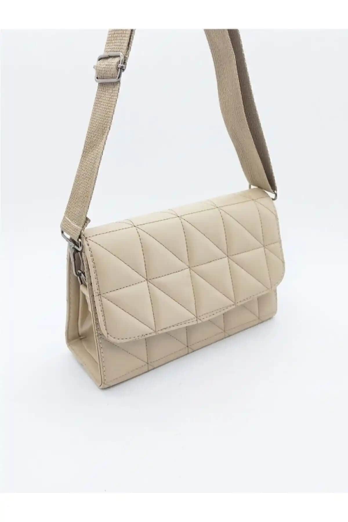 Everglow Jewelry Krem Kolon Askılı Çanta ile Sever Store Askılı Çanta Karşılaştırması