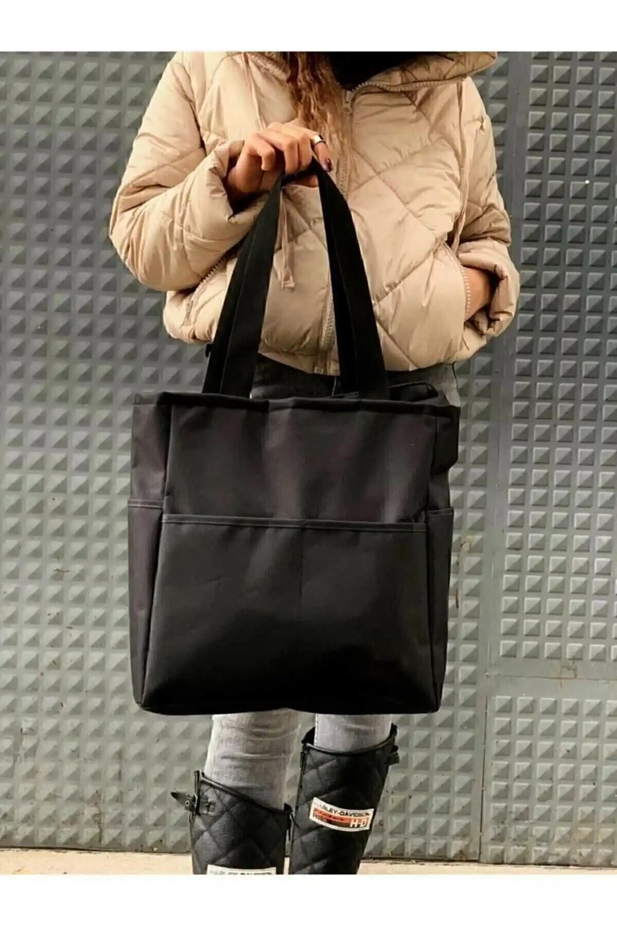 Faseb Kadın Siyah Spor Kol Çantası: Şık ve Fonksiyonel Tasarım Özellikleri