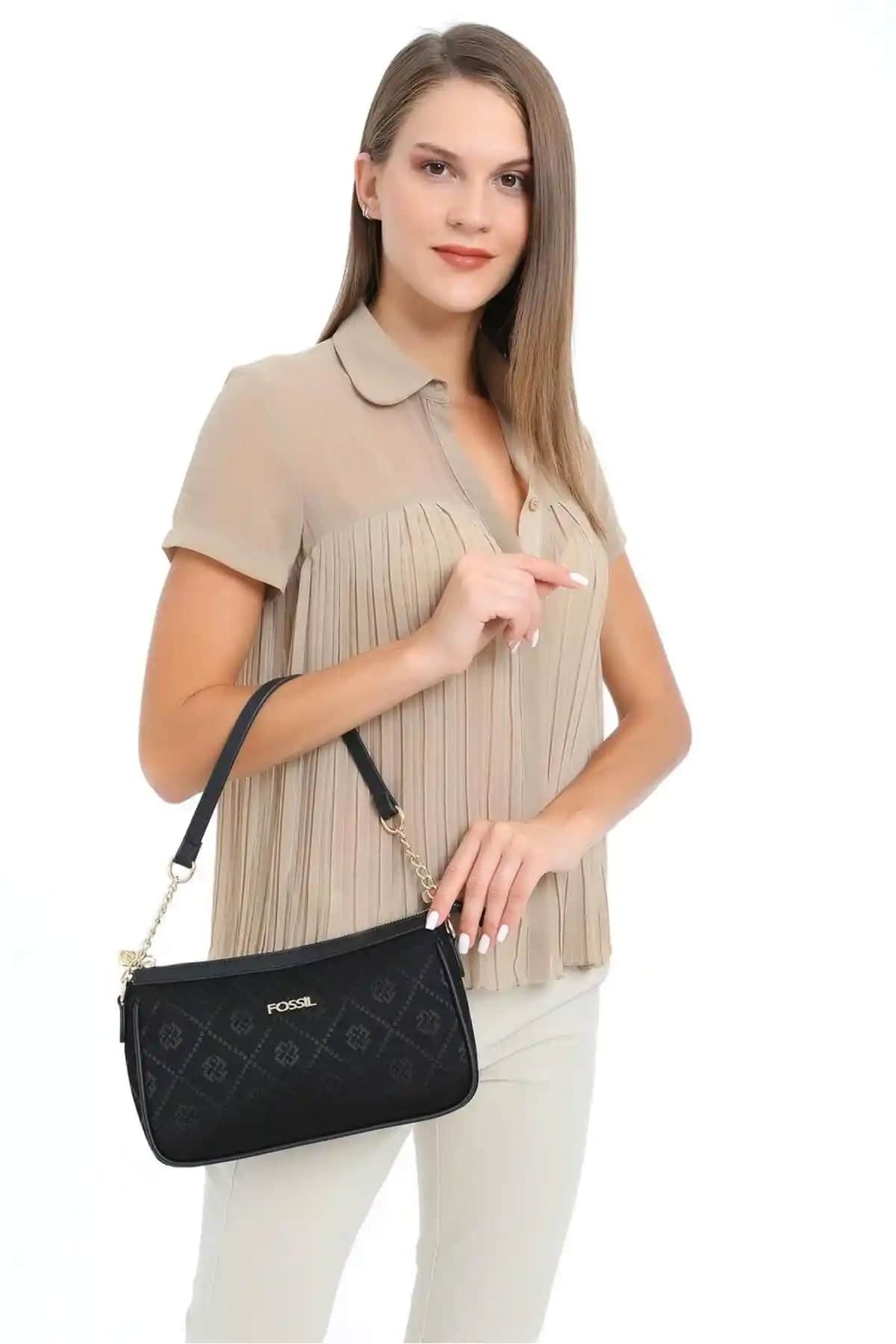 Fossil Kadın Omuz Çantası 05Fs22Y277 Şıklık ve Kullanışlılığı Bir Arada Sunar