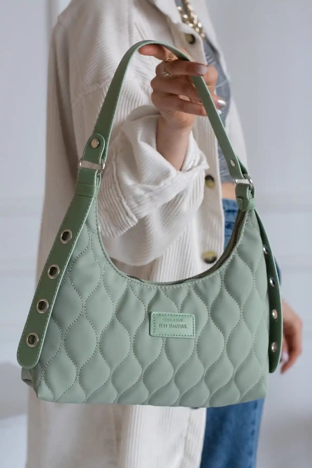 Genel Markalar Kadın Mint Yeşil Kapitone Desenli Baget Çanta Günlük Kullanım İçin Uygun