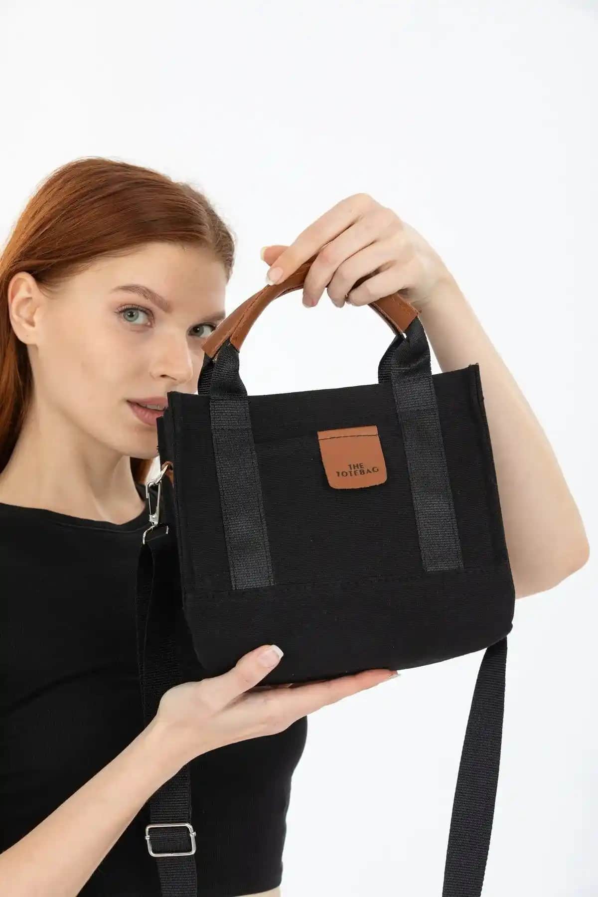 Genel Markalar Üç Gözlü Canvas Tote ve Pull & Bear Mini Tote Çanta Karşılaştırması