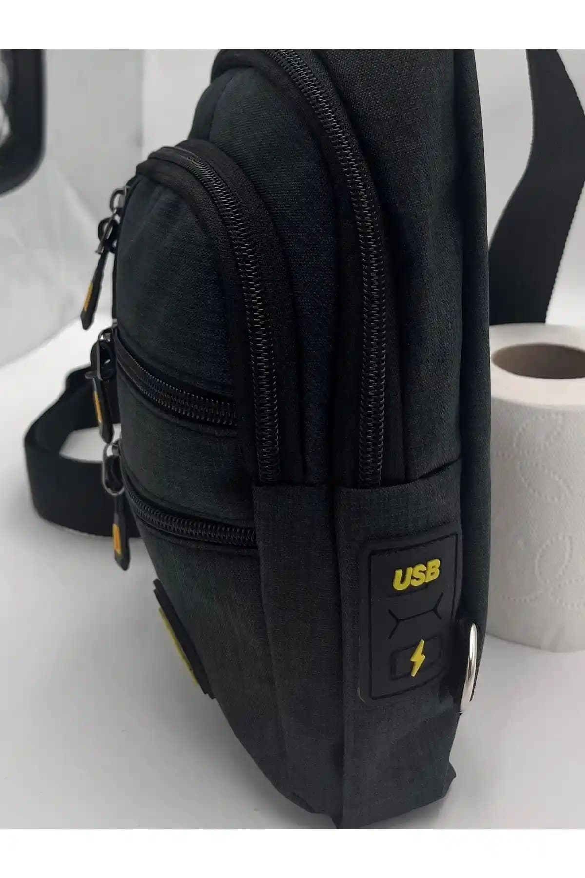 GOBI Siyah Unisex Newish Polo ve Çanta: Modern Tasarım ve Dayanıklılık Özellikleri