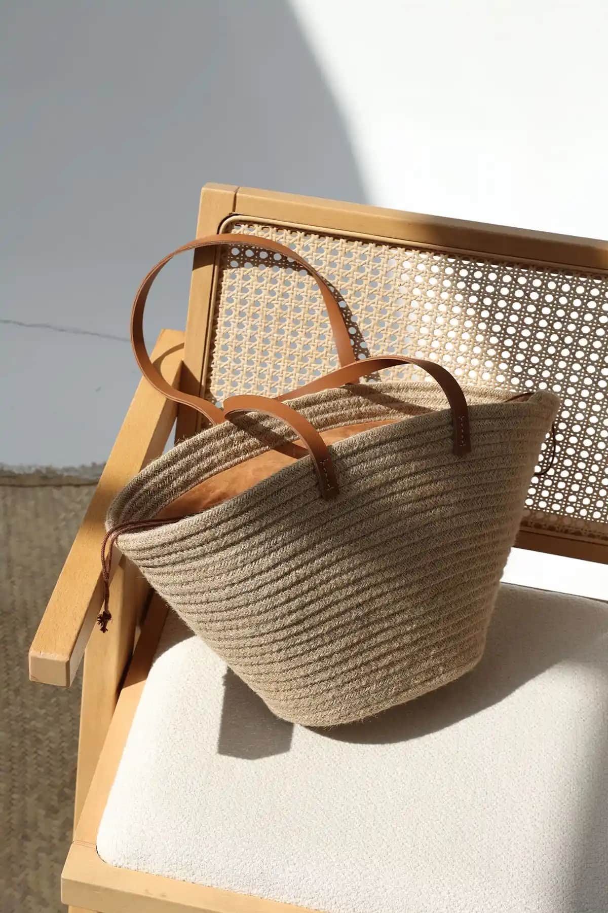 Hasır Çantalar Karşılaştırması: Berlesi Taba Kaşık ve Sepetçi Baba Modelleri