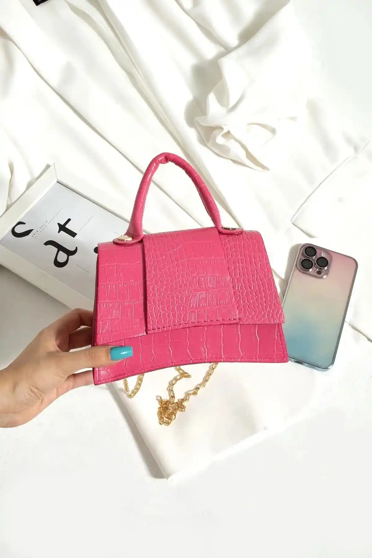 Kadınlar İçin En İyi Mini City ve Zincirli Çanta Karşılaştırması 2023