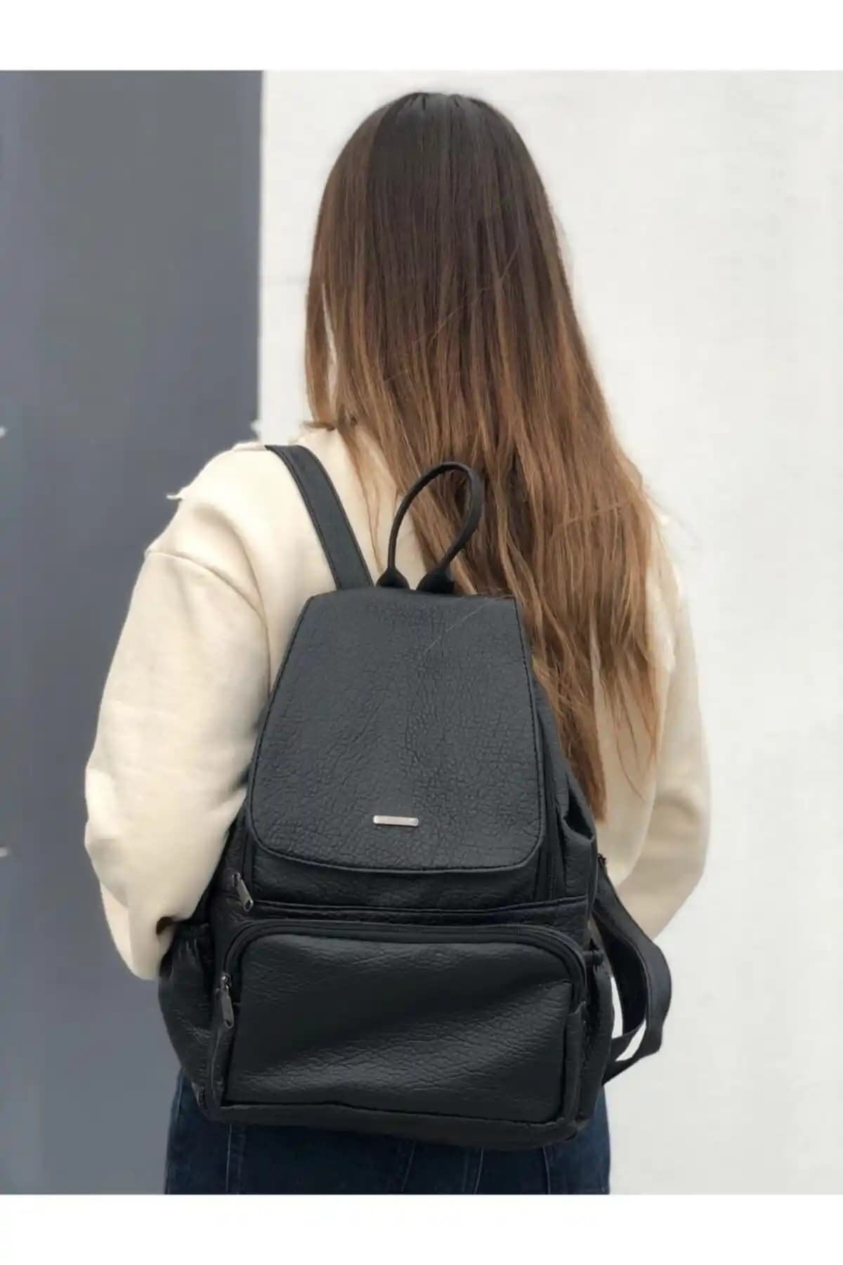 Lebina Kadın Siyah Yıkanmış Deri Sırt Çantası Günlük Kullanım ve Şıklık İçin Uygun