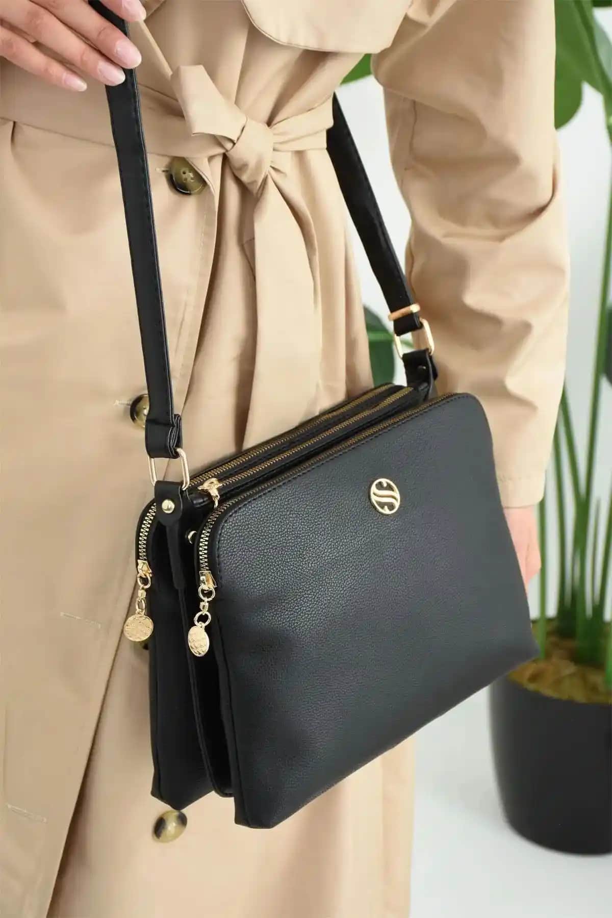 Lifonbag Siyah Kadın Yumuşak Deri Çanta Günlük Kullanım ve Şıklık İçin Tasarlandı