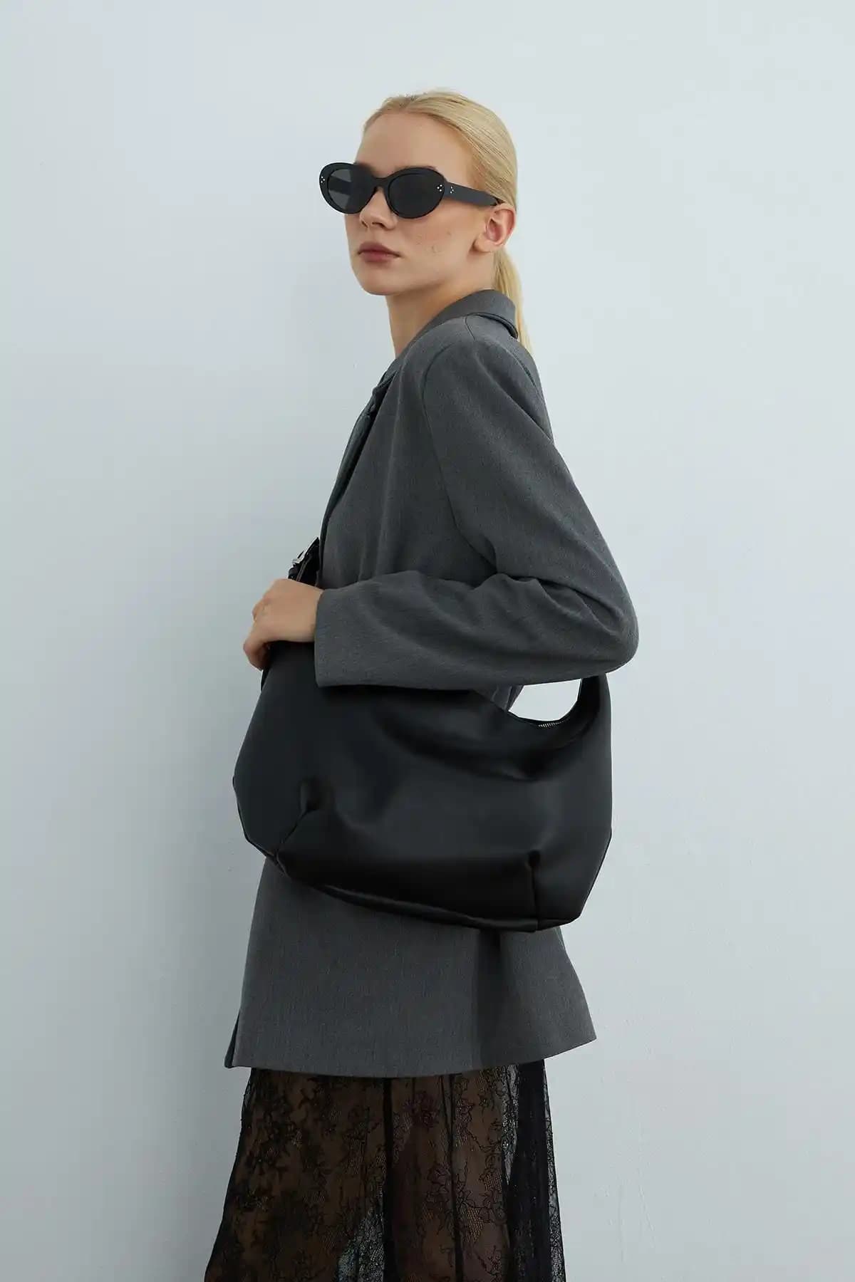 Mopia Siyah Kadın Uzun Askılı Omuz ve Çapraz Çanta Günlük ve Şık Kullanım İçin