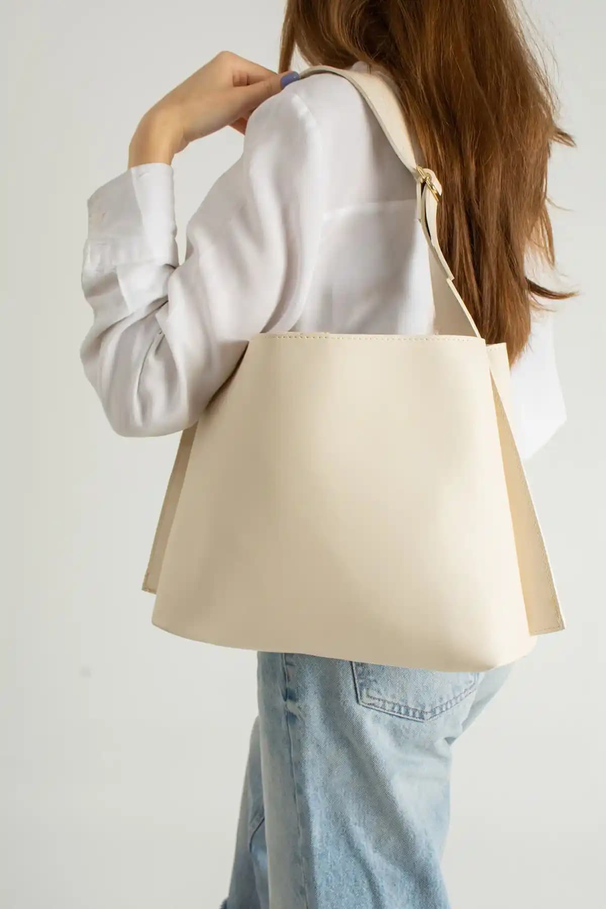 NBİBAGS Kadın Yavrulu Yumuşak Deri El ve Omuz Çanta Özellikleri ve Kullanım Avantajları