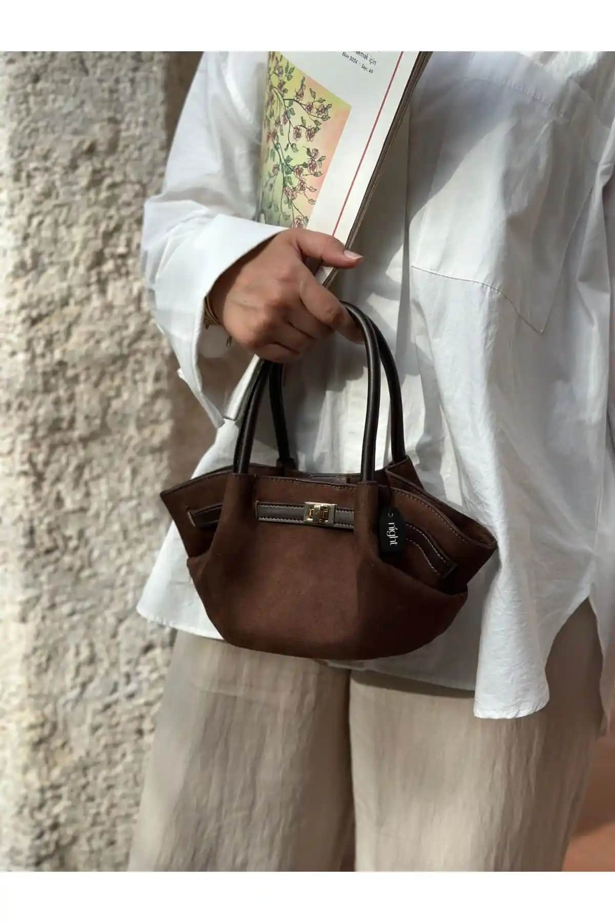 Night Denise ve Night Paula Kadın Çantaları Karşılaştırması: Tasarım, Malzeme ve Kullanım Özellikleri