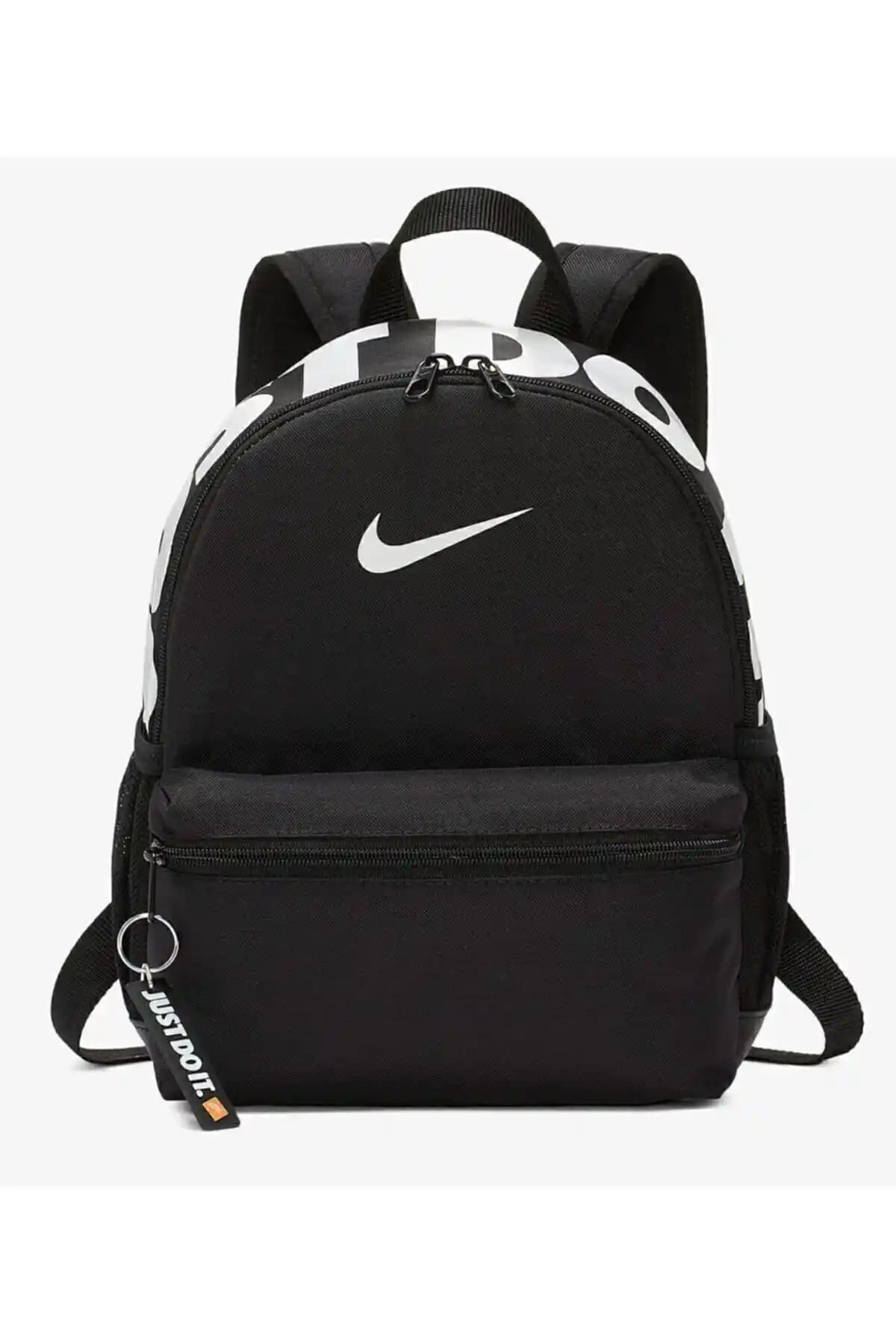 Nike Unisex Küçük Boy Sırt Çantası: Şık ve Fonksiyonel Günlük Spor Çantası
