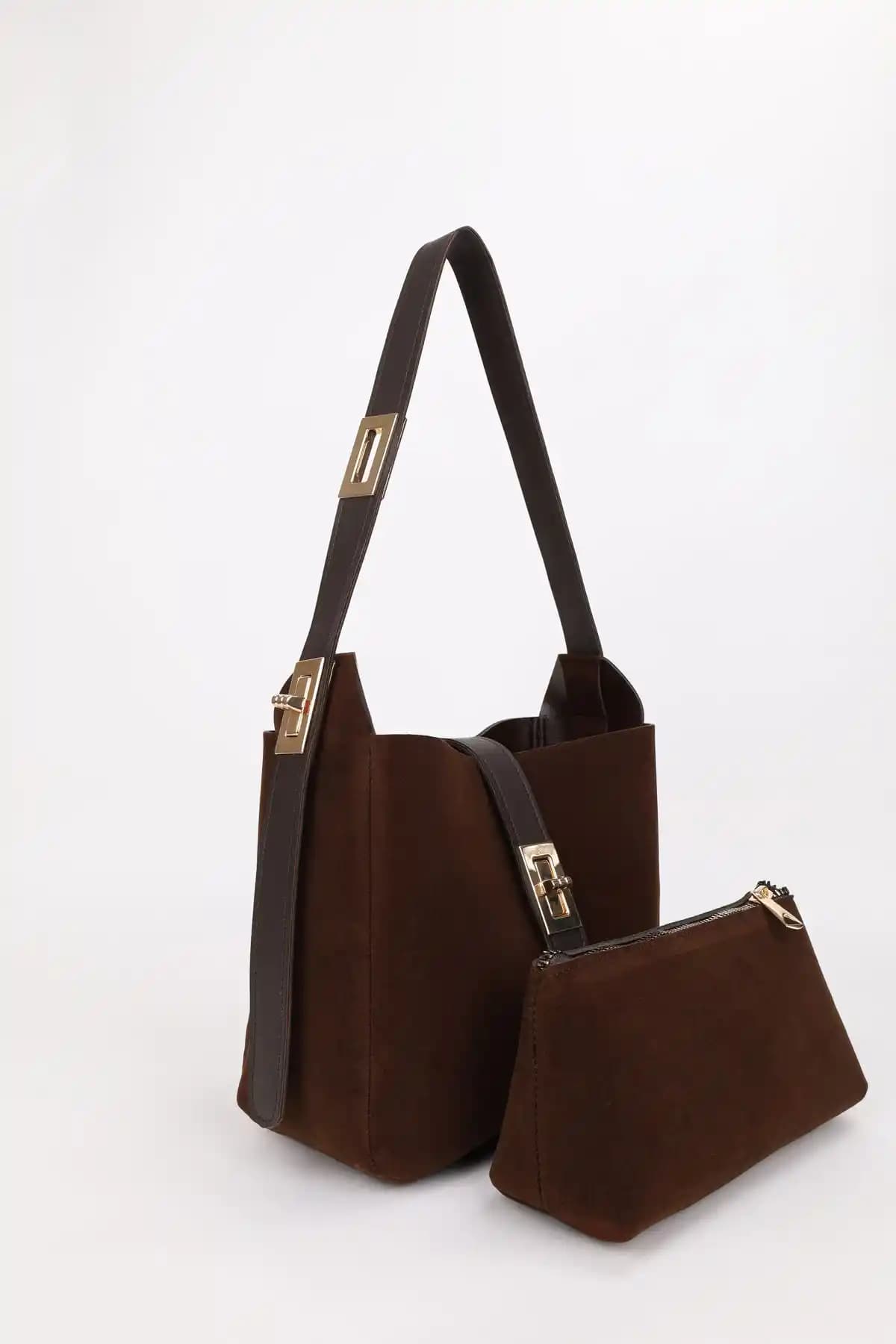 Nothing Kadın Süet Kahve Çanta Dayanıklı ve Şık Tasarımıyla Günlük Kullanım İçin Ideal