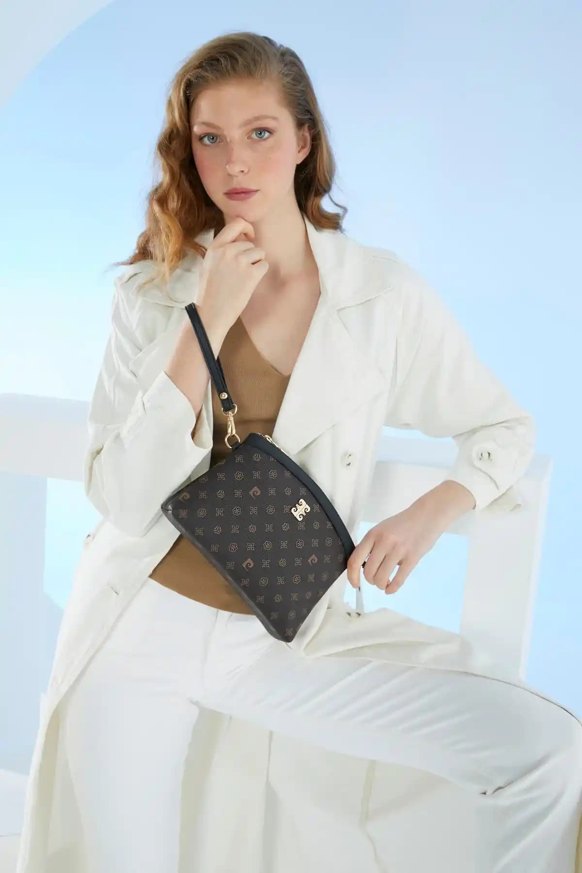 Pierre Cardin KahveSiyah Monogram Kadın Portföy ve Clutch Çanta Günlük Kullanım İçin Uygun