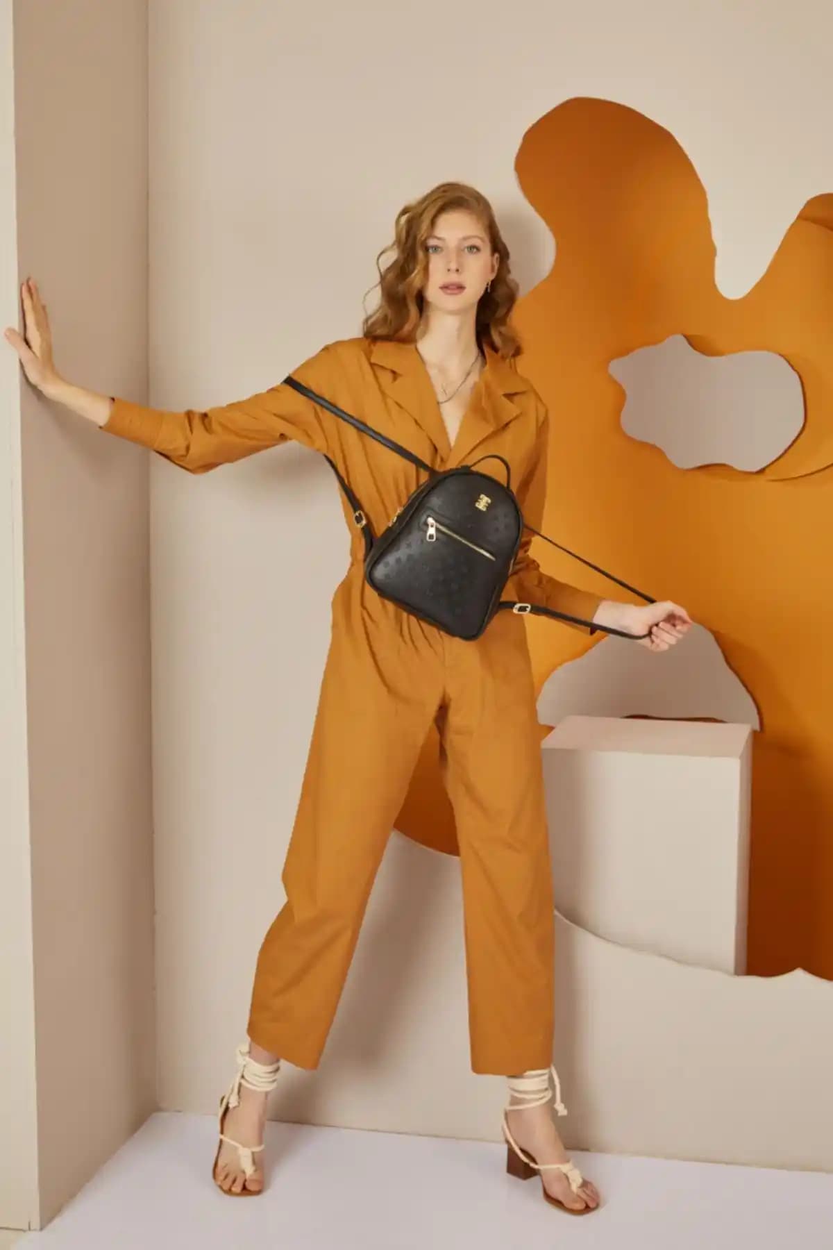 Pierre Cardin Siyah Floater Kan Sırt Çantası Günlük Kullanım ve Şıklık İçin Uygun