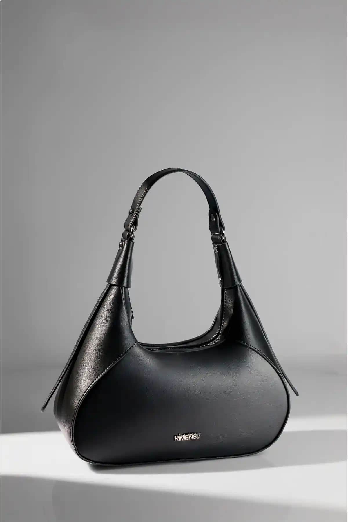 Rimense Siyah Kadın Çantaları Karşılaştırması: Stil ve İşlevsellik Analizi