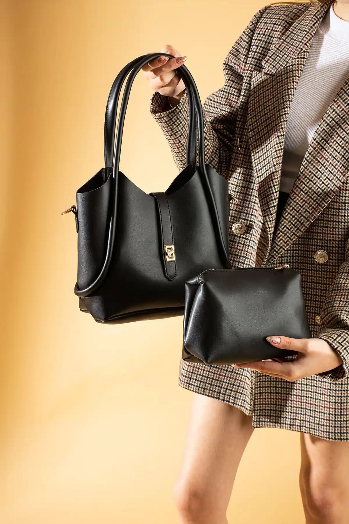 Rosmod Kadın Siyah Fermuarlı Çapraz Askılı El Omuz Çantası Günlük Kullanım İçin Modern Tasarım