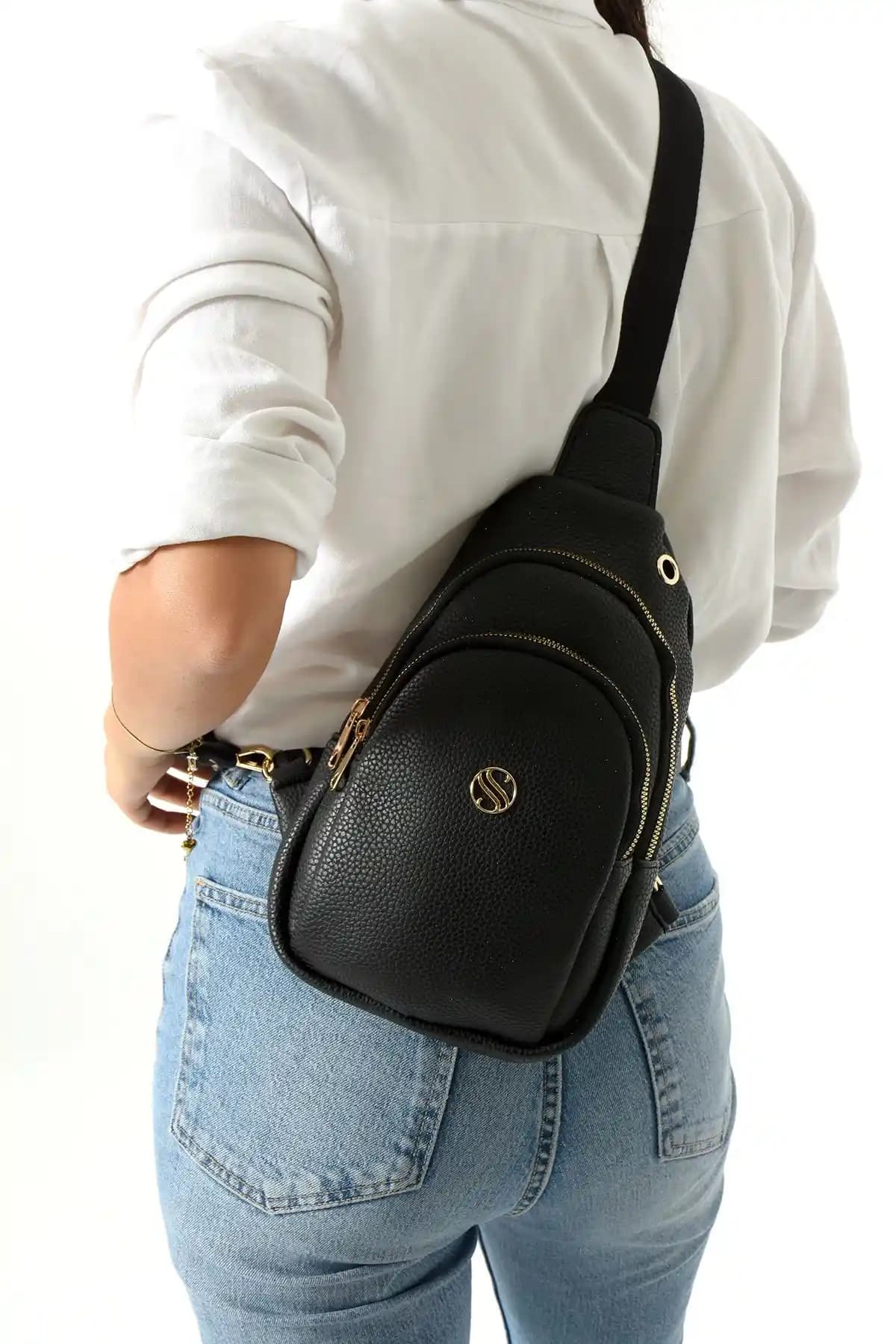 Sanmorris Kadın Siyah Mat Çapraz Askılı Gold Aksesuar Bel ve Göğüs Çantası