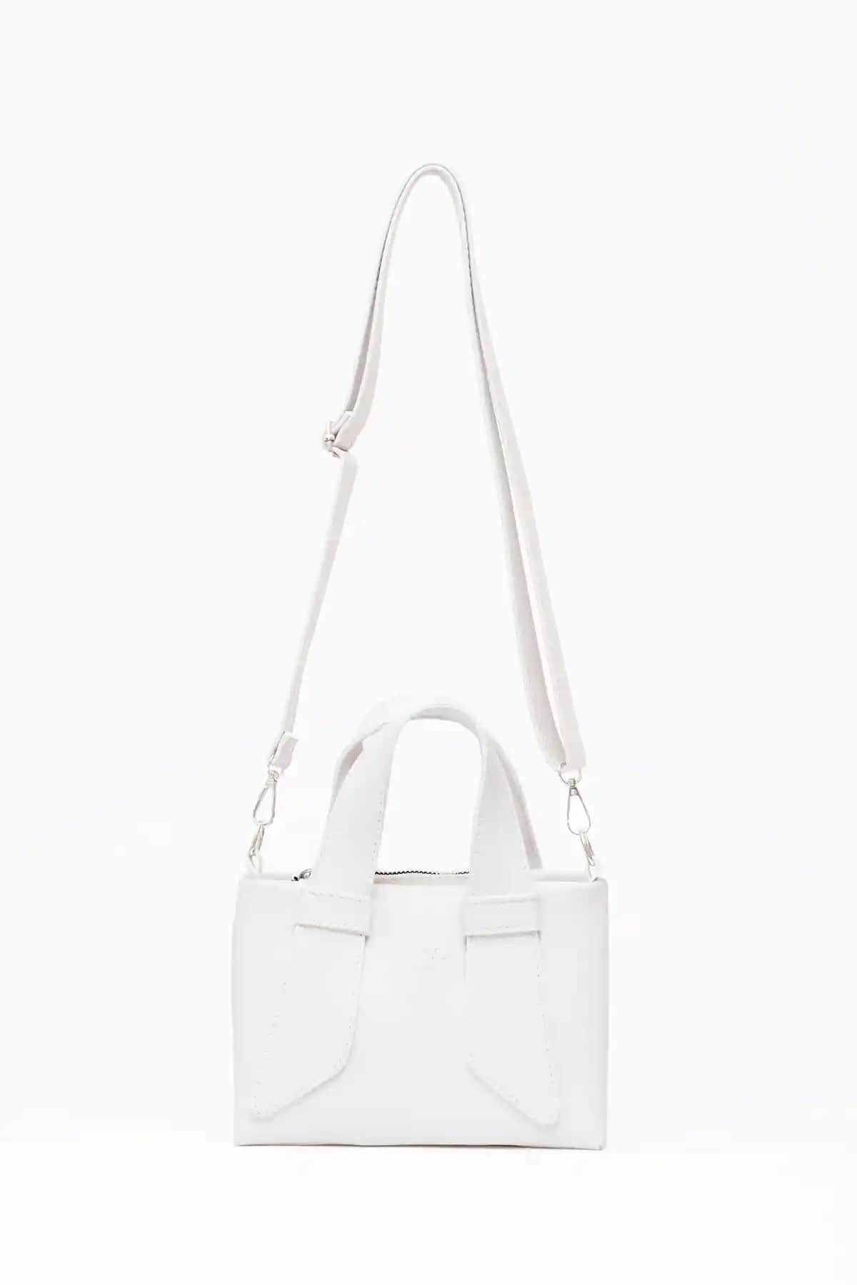 Shaka Beyaz SHK60 Suni Deri Çanta Günlük Şıklık ve Kullanışlılık İçin İdeal Seçenek