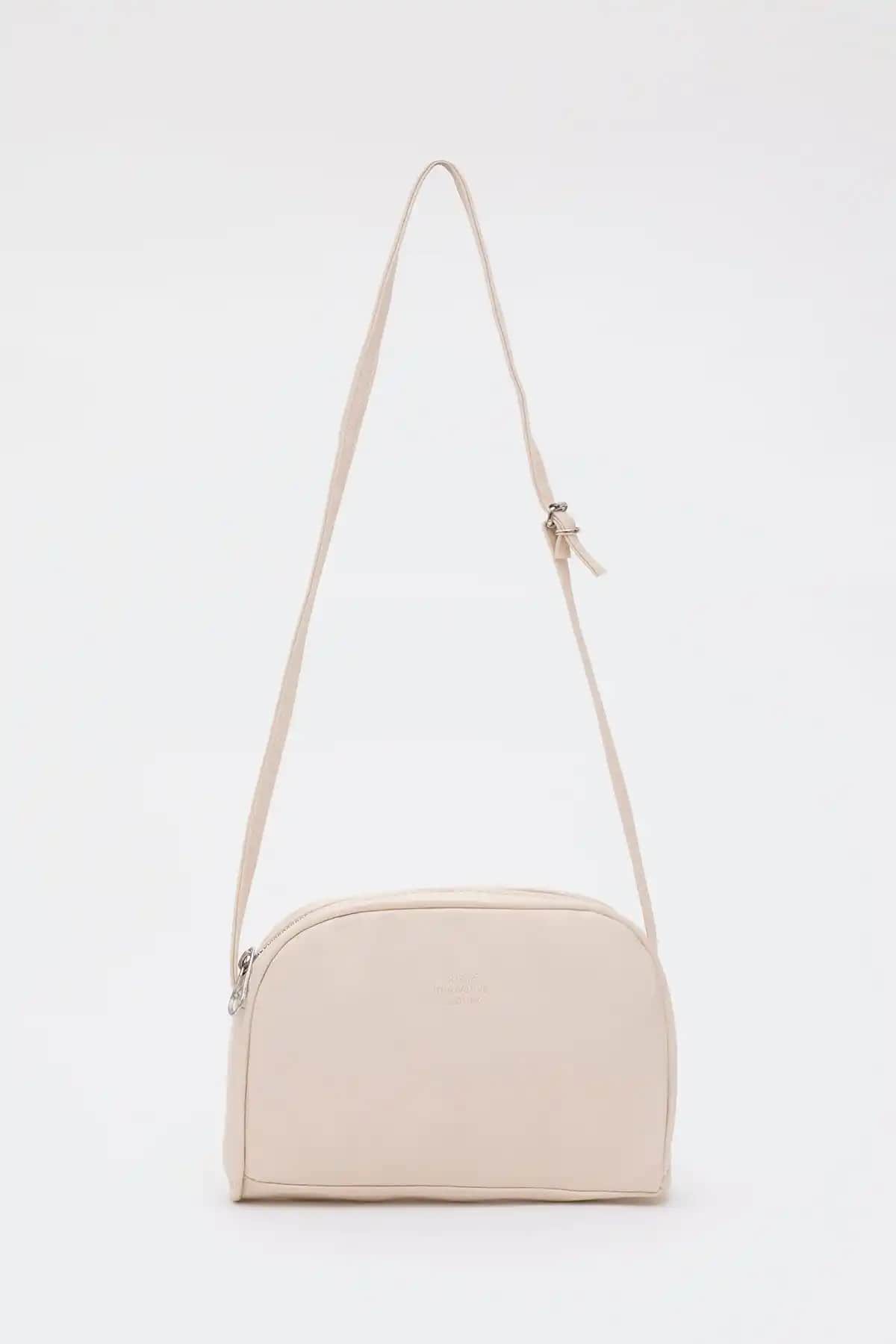 Shaka Krem Çantalar Karşılaştırması: Günlük Kullanım İçin En İyi Seçenekler