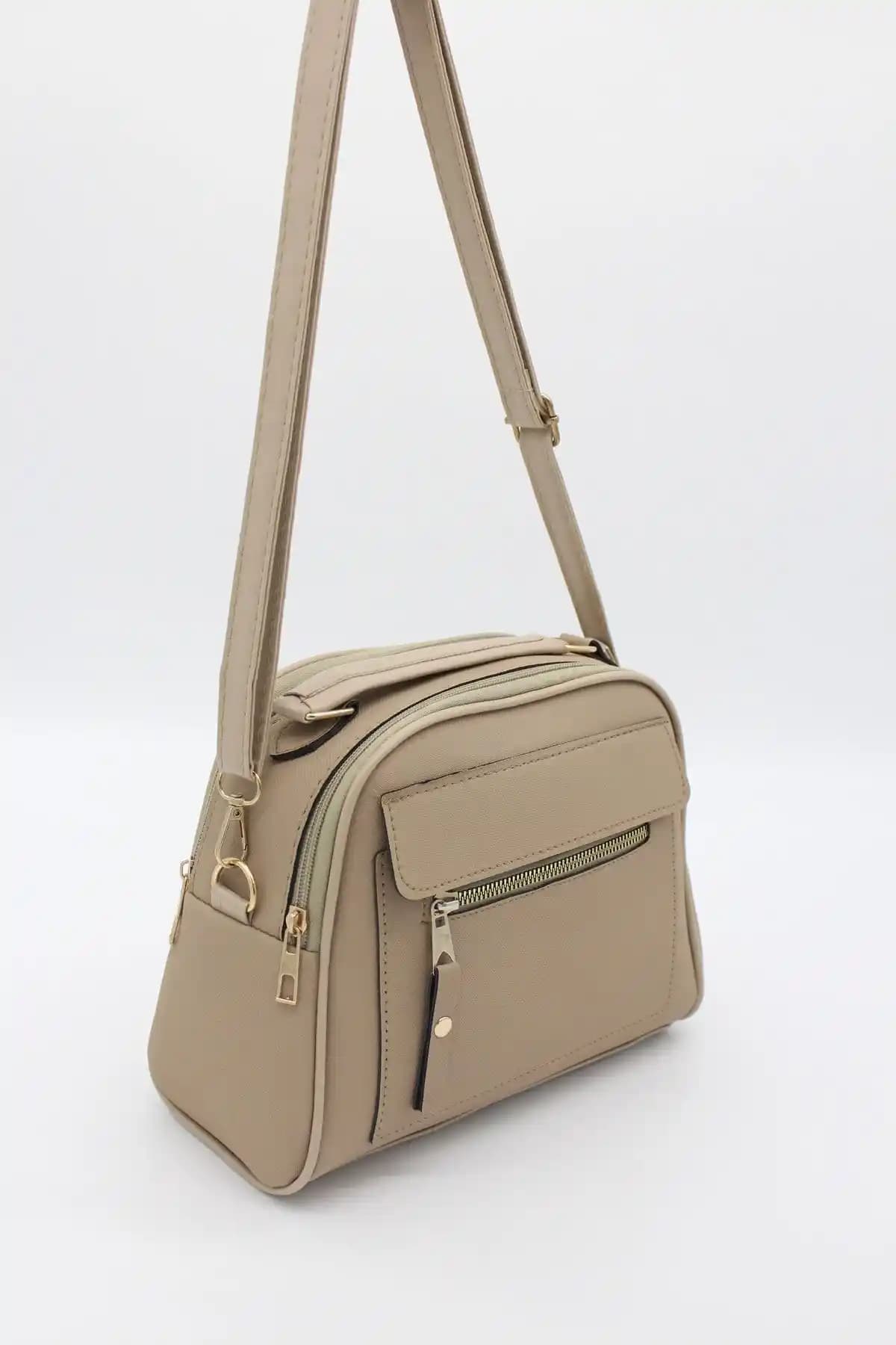 Vizon Lacost Deri Kadın Çanta Günlük Kullanım ve Şıklık İçin Uygun Tasarım